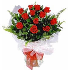 Free 12 Red Rose Bouquet